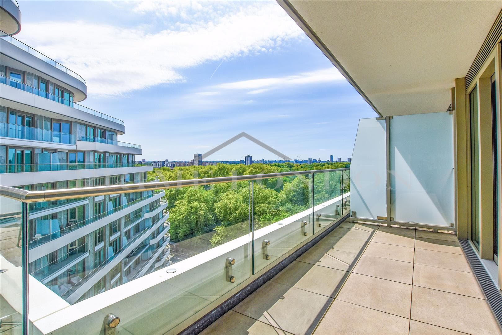 Cascade Court, Vista Chelsea Bridge Wharf, London