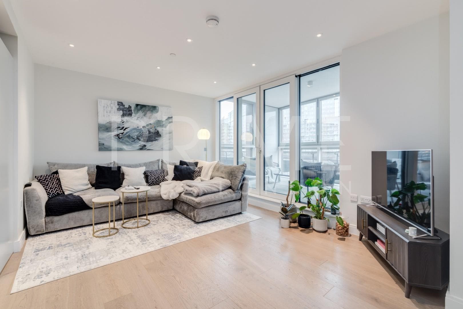 Cascade Court, 1 Sopwith Way, Vista Chelsea Bridge Wharf