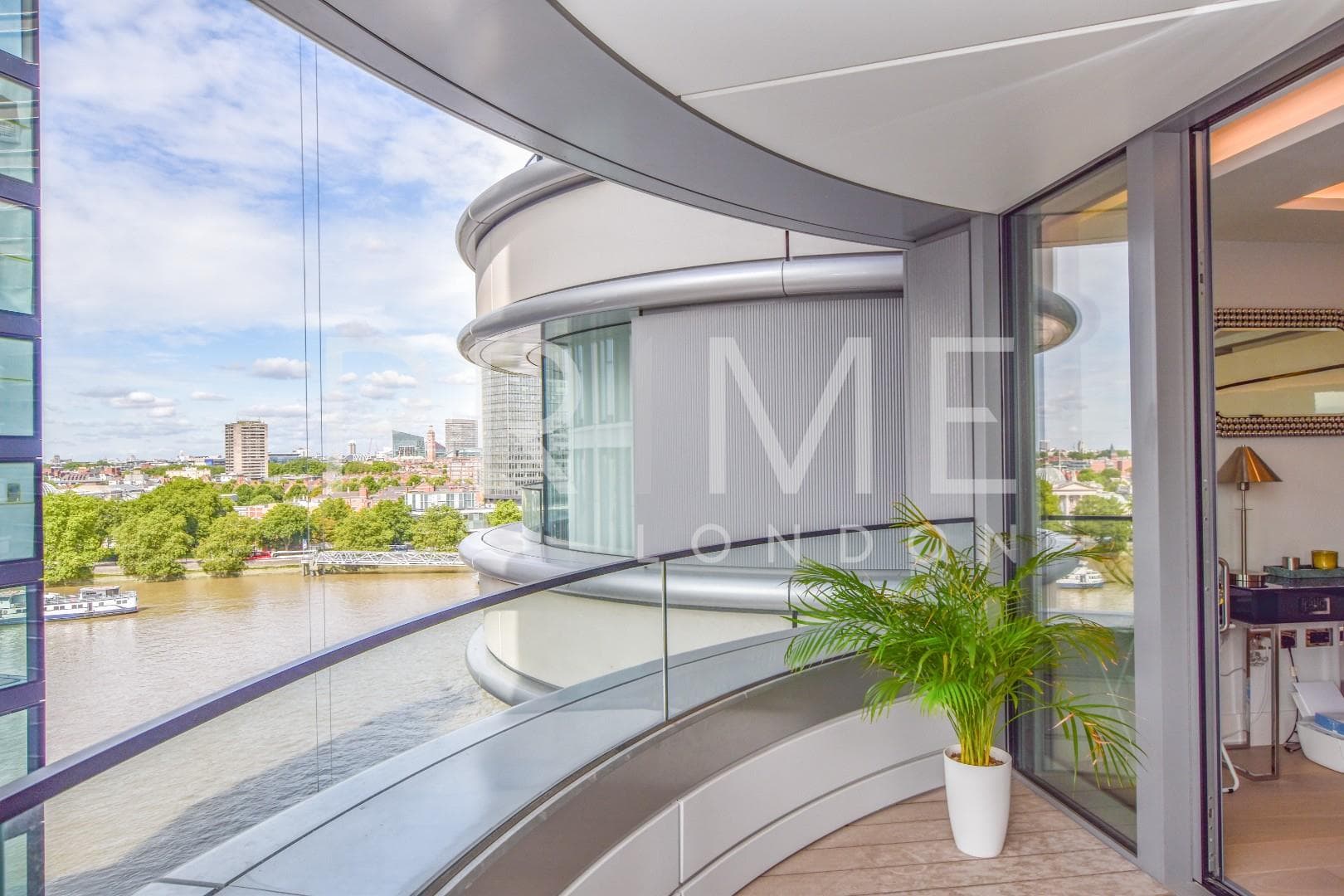 The Corniche, Albert Embankment, London