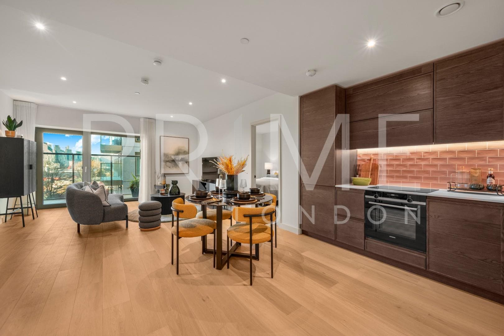 Riverscape, Royal Wharf, London