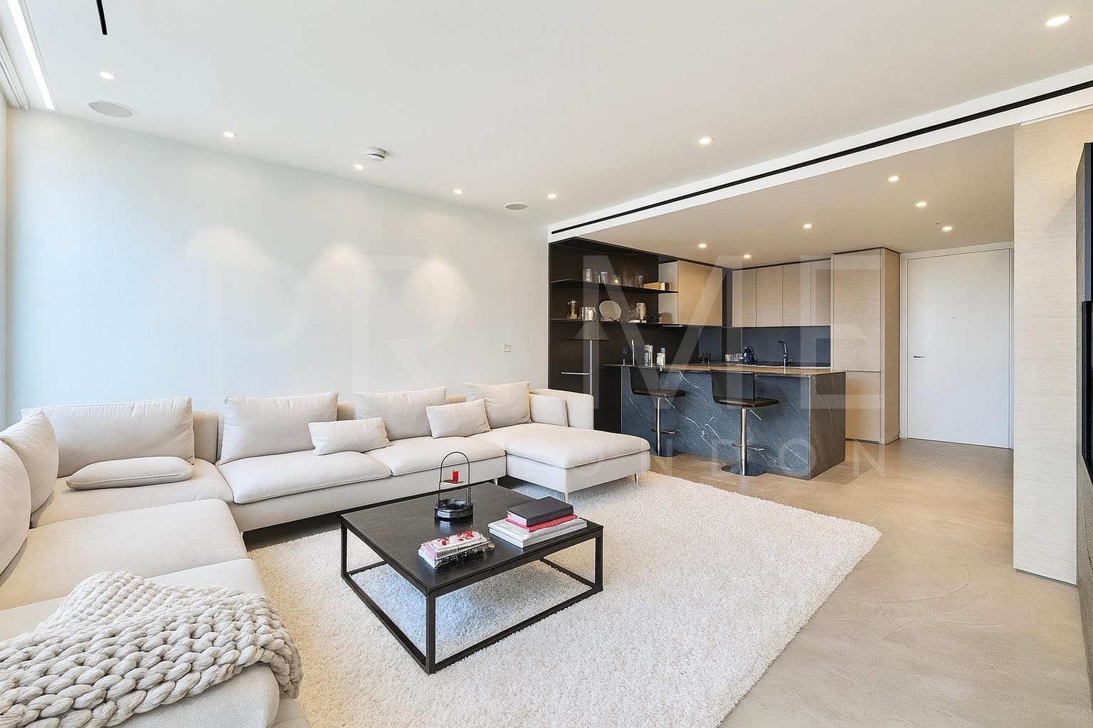 Nova Building, 75 Buckingham Palace Road, Victoria