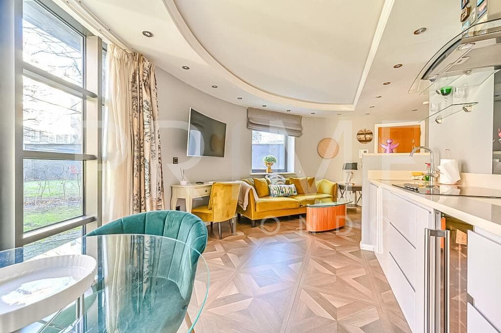 Horsley Court, Montaigne Close, Westminster