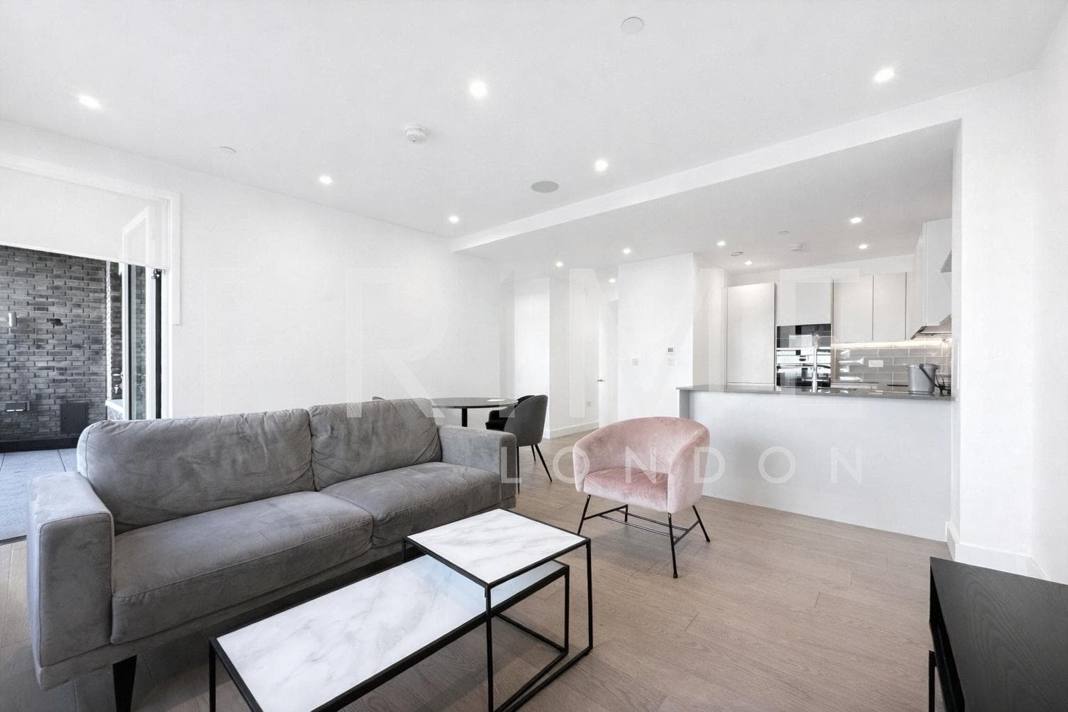 The Crosse, Bermondsey Square, London