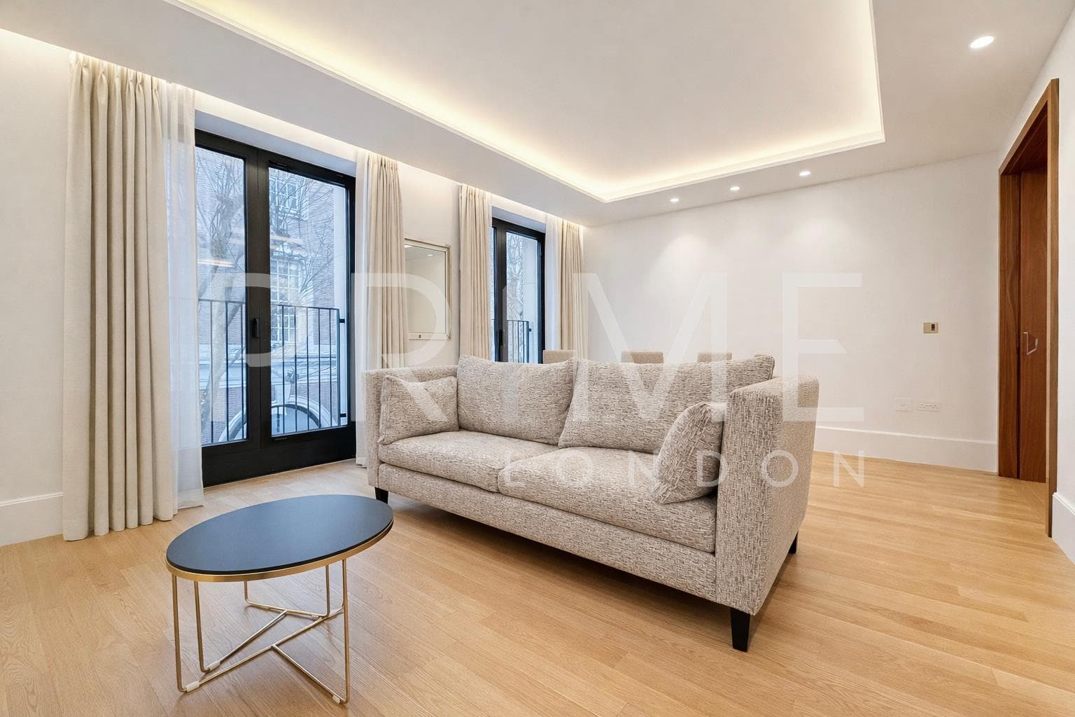 1 Lancer Square, Kensington, London