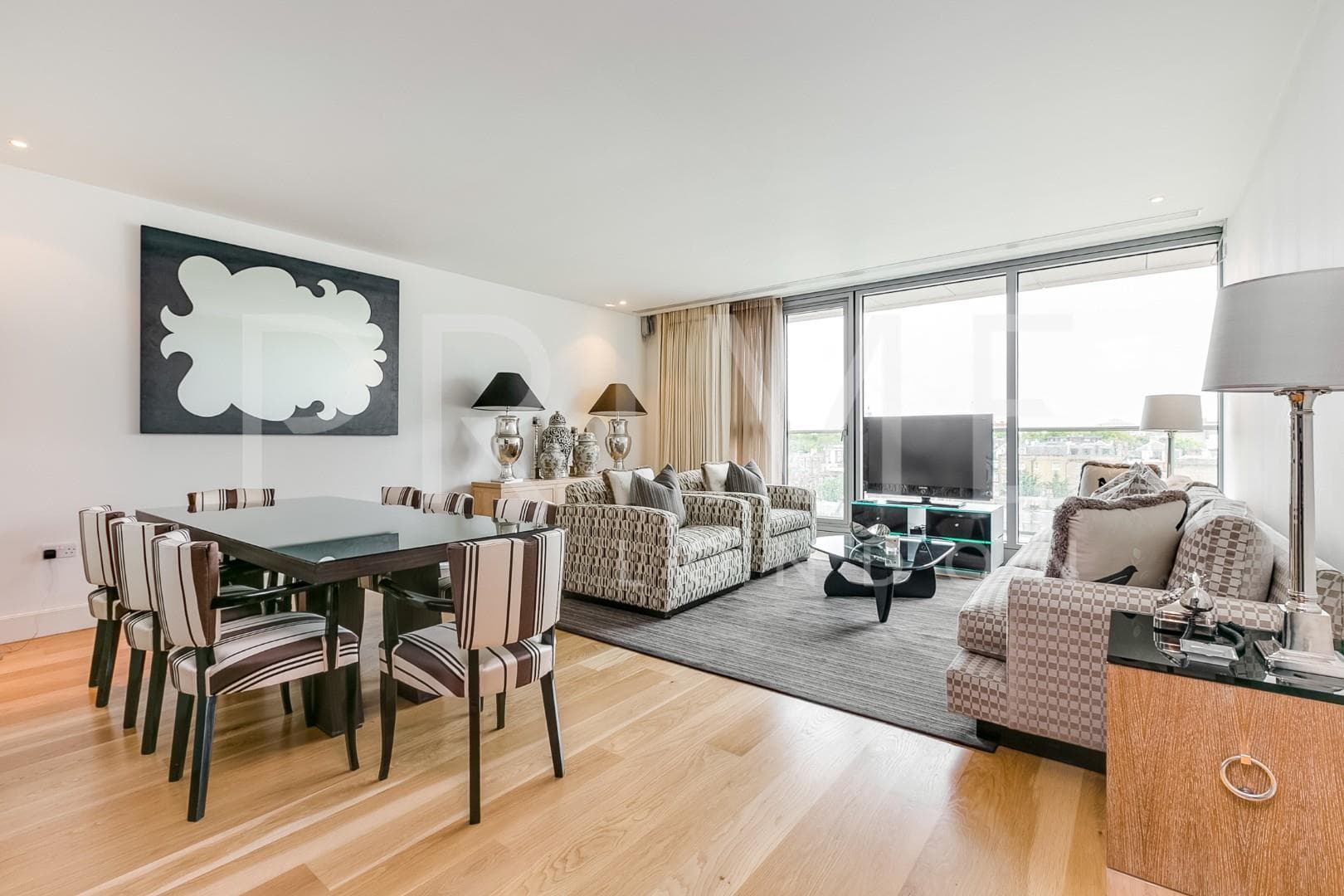 The Knightsbridge Apartments, Knightsbridge, London