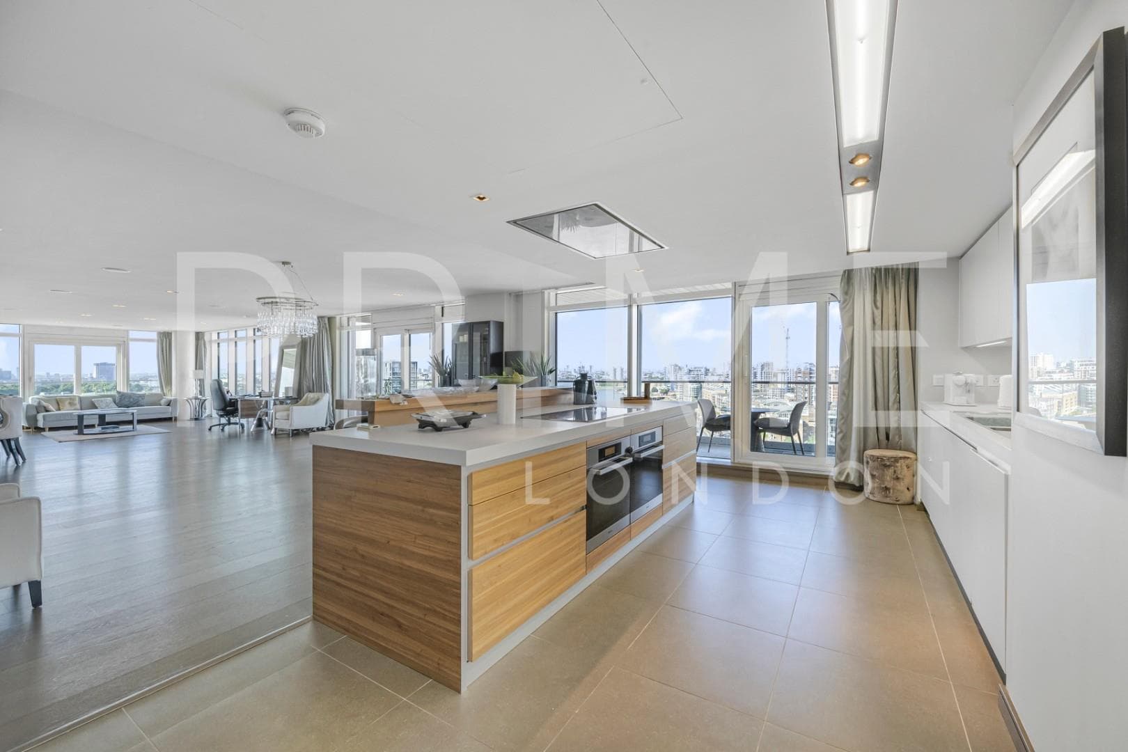 Ascensis Tower, Juniper Drive, Battersea Reach