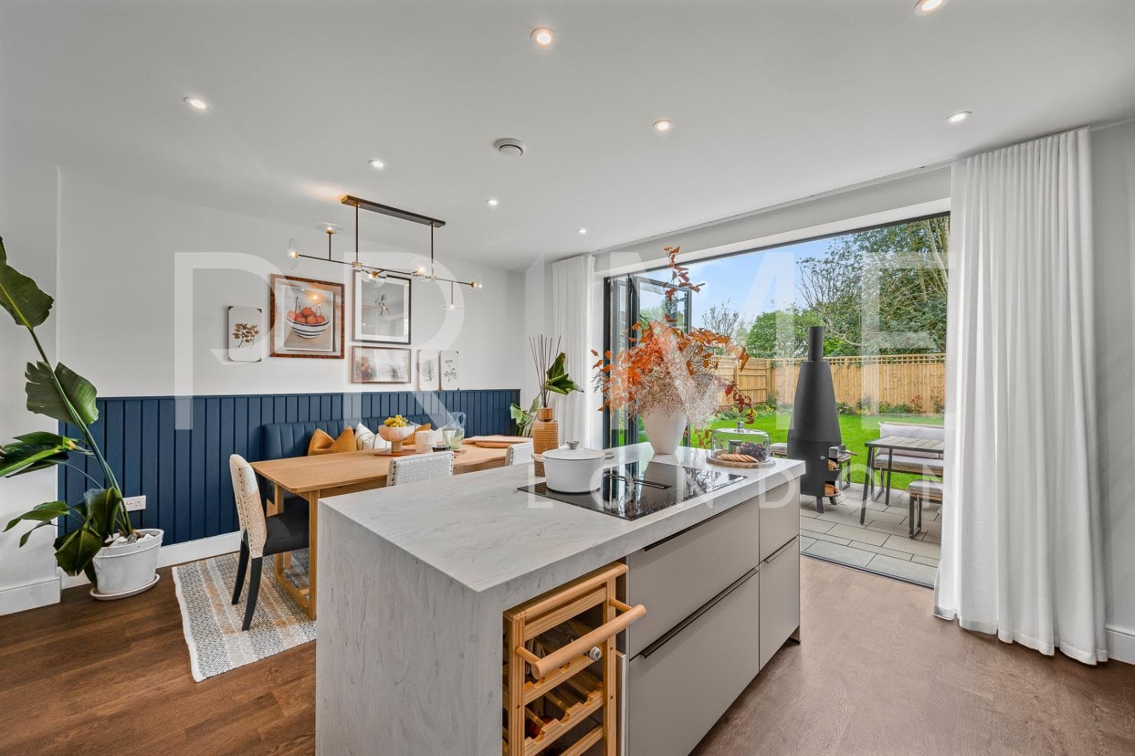 Rose Sqaure, Egerton Road, Twickenham Square