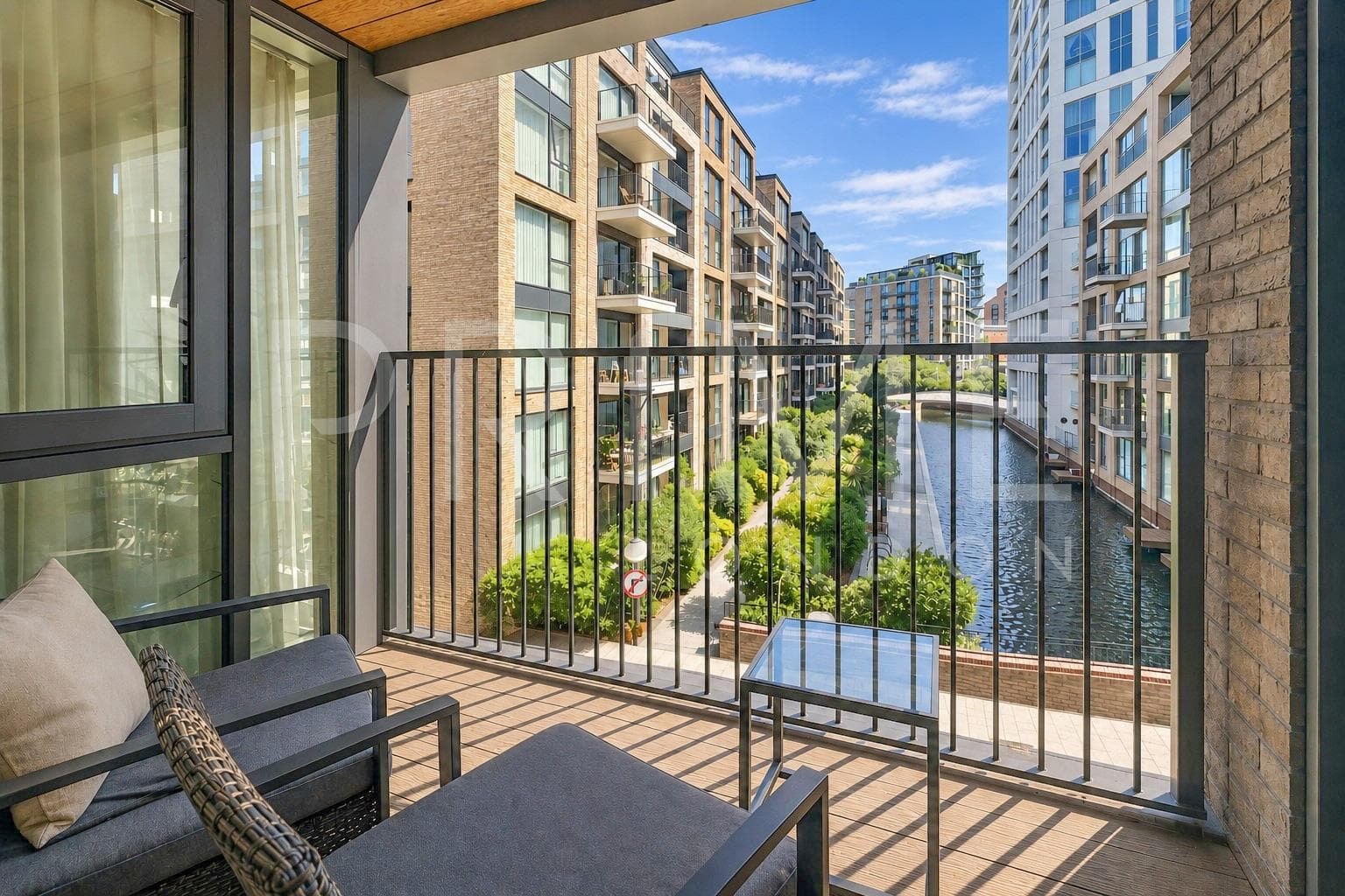 Woodford House, 4 Thurstan Street, Chelsea Creek