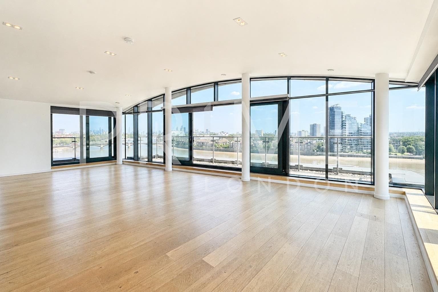Chelsea Wharf Residences, 15 Lots Road, Chelsea