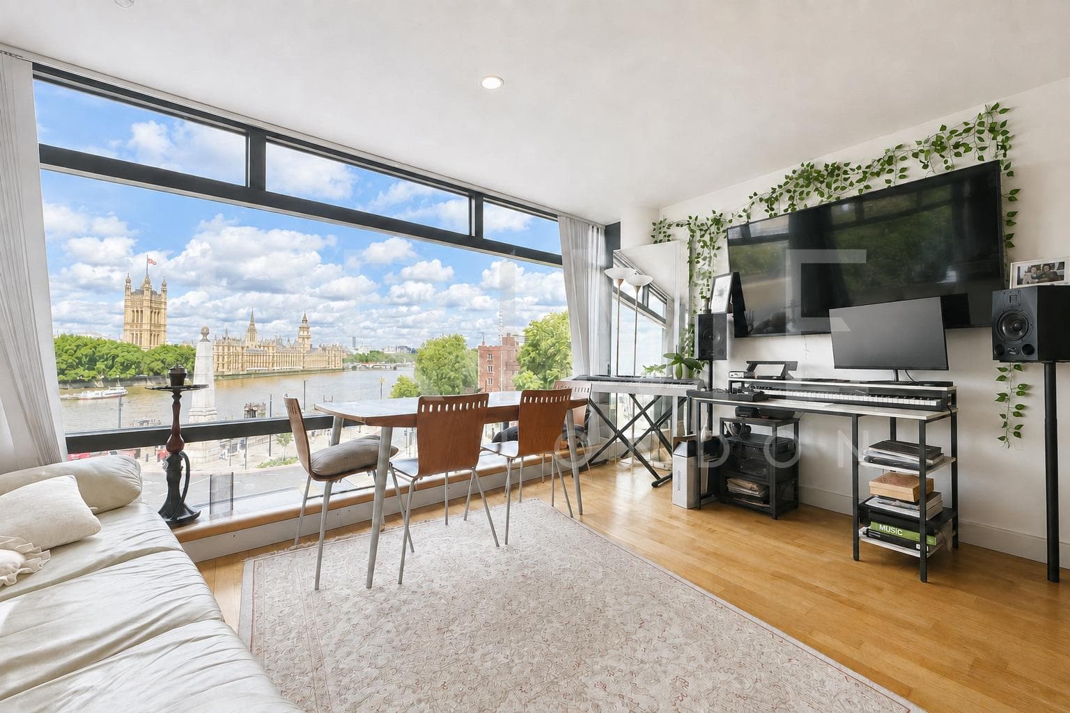 Parliament View Apartments, 1 Albert Embankment, London