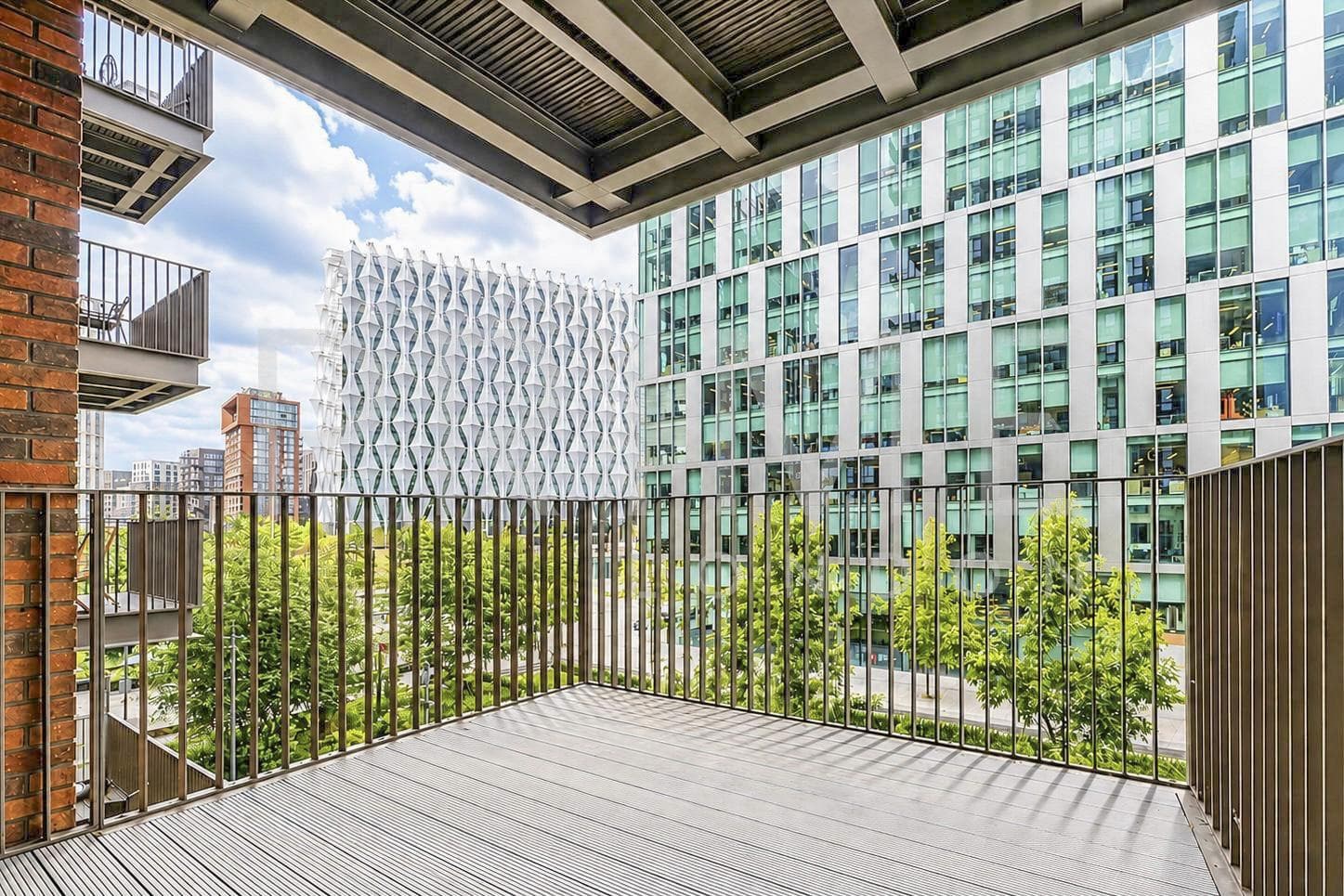Legacy Building, 1 Viaduct Gardens, Embassy Gardens