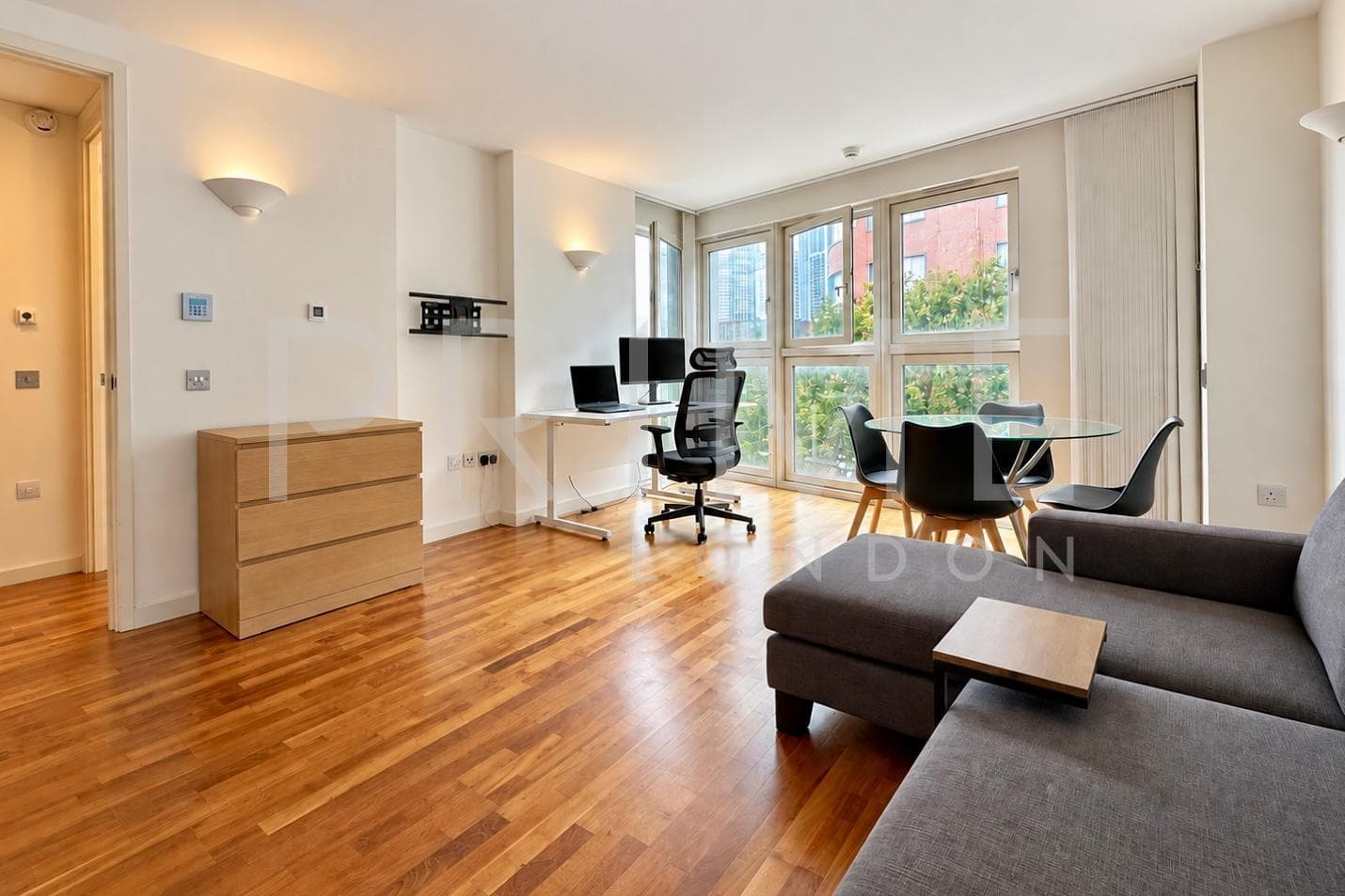 New Providence Wharf, 1 Fairmont Avenue, Docklands
